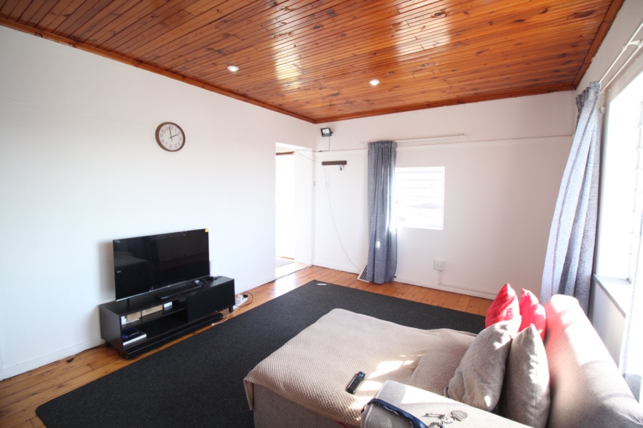 2 Bedroom Property for Sale in Perridgevale Eastern Cape
